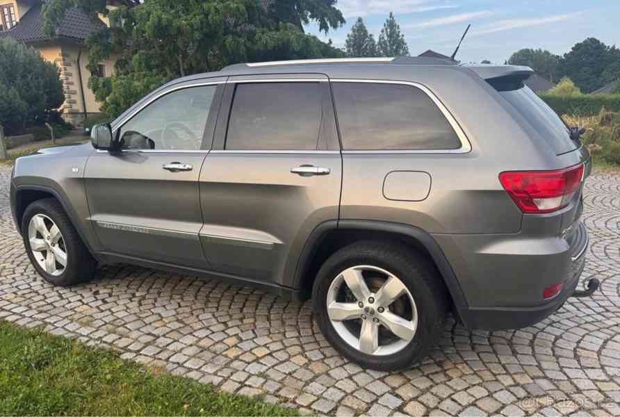 Jeep Grand Cherokee 3,0   Overland SUMMIT CRD 177 kw rok - foto 2