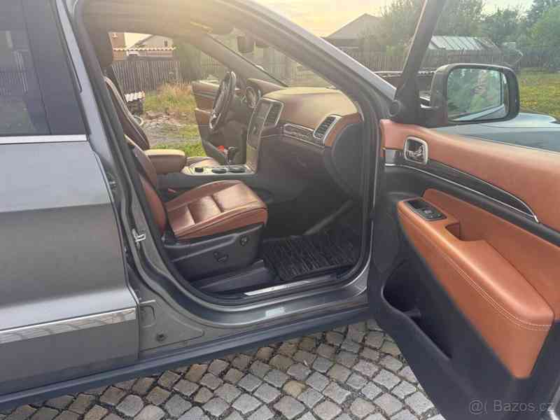 Jeep Grand Cherokee 3,0   Overland SUMMIT CRD 177 kw rok - foto 4