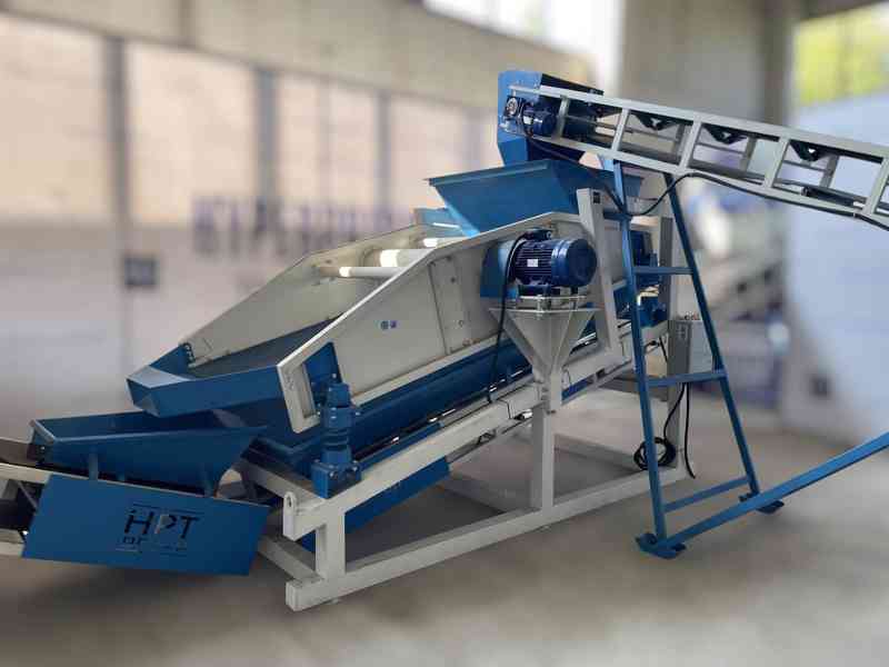 Vibrační třídič GV-1000T s dopravníkem   - foto 1