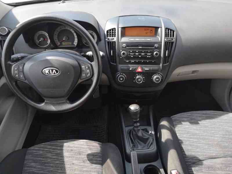 Kia Ceed 1,4 2008 - foto 3