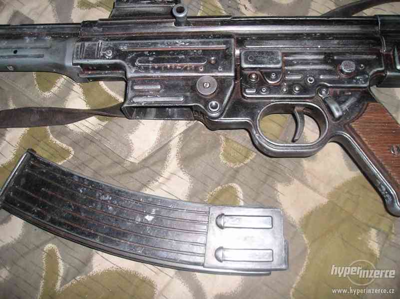 StG 44 s popruhem - foto 6