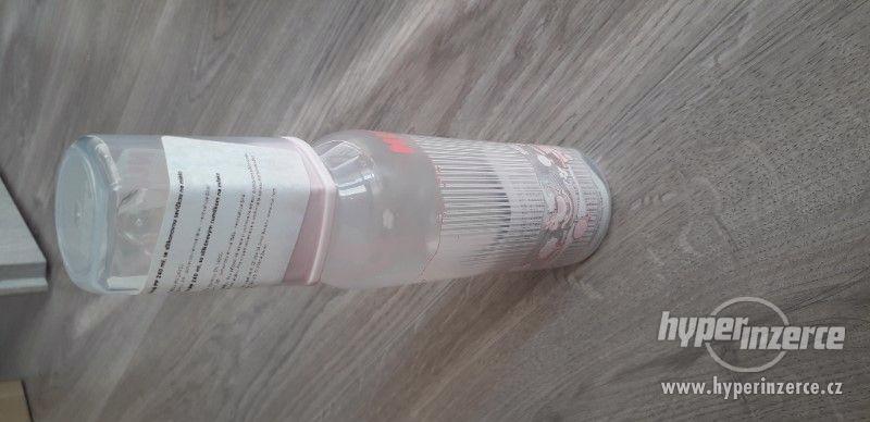 710 - kojenecká láhev NUK