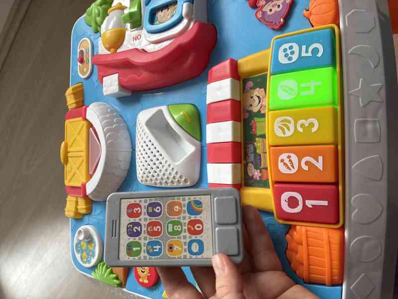 Fisher-Price Pejskův stoleček - foto 2