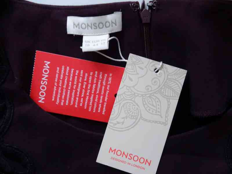 Nádherné NOVÉ zdobené šaty, vel. EU 44/ XXL - foto 3