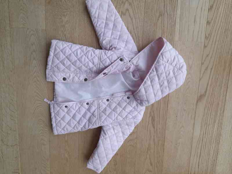 Růžový kabátek - foto 1