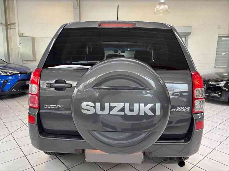 Suzuki Grand Vitara 2.4 VVT Comfort benzín 124kw - foto 11
