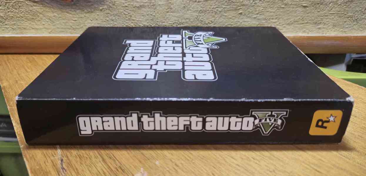 PC hra, Grand Theft Auto (7DVD) - foto 3