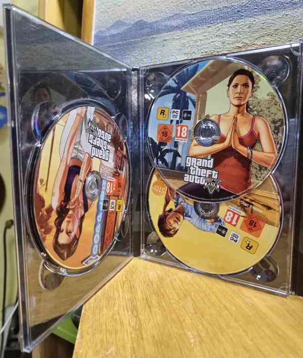 PC hra, Grand Theft Auto (7DVD) - foto 5