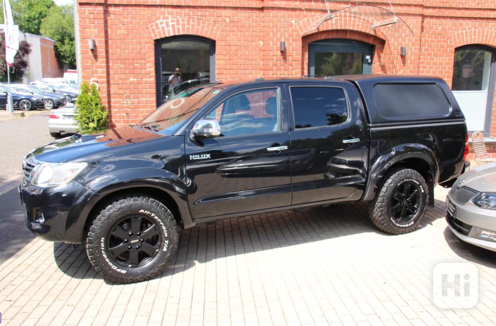 Toyota Hilux 3.0 D4D Double Cab Life Aut. 126kw - foto 1