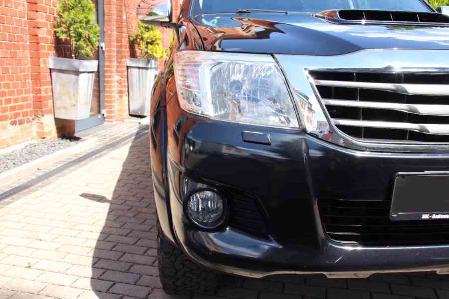 Toyota Hilux 3.0 D4D Double Cab Life Aut. 126kw - foto 4