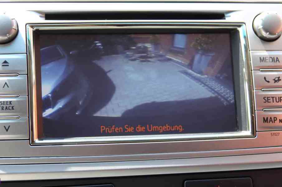 Toyota Hilux 3.0 D4D Double Cab Life Aut. 126kw - foto 22