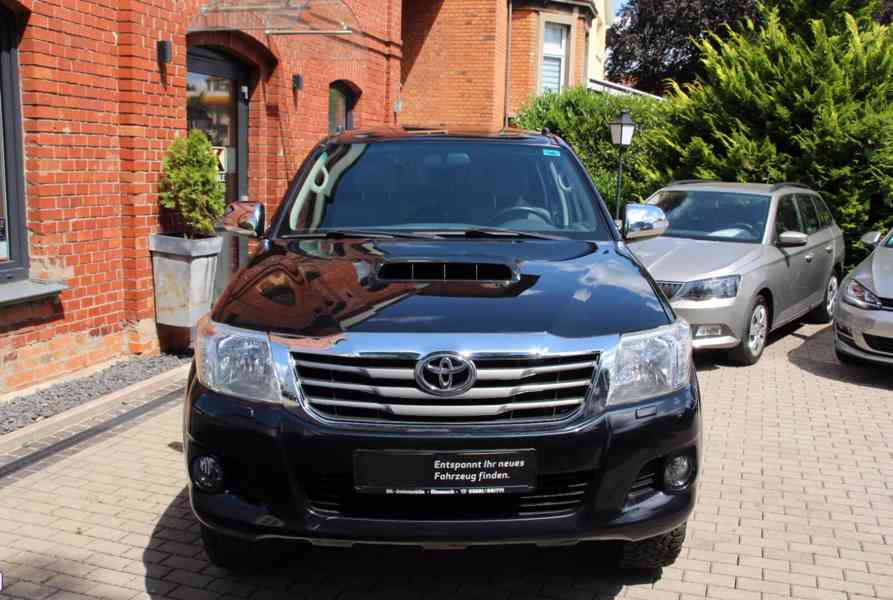 Toyota Hilux 3.0 D4D Double Cab Life Aut. 126kw - foto 3