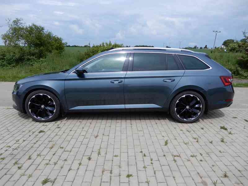 Škoda Superb 3 kombi 2,0 TDi 110kW DSG Style - foto 8
