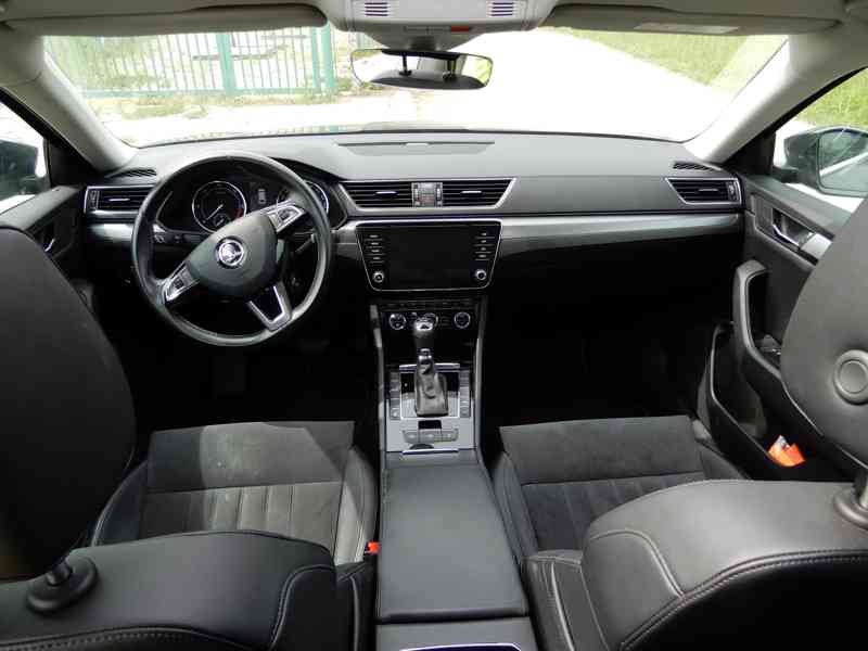 Škoda Superb 3 kombi 2,0 TDi 110kW DSG Style - foto 9