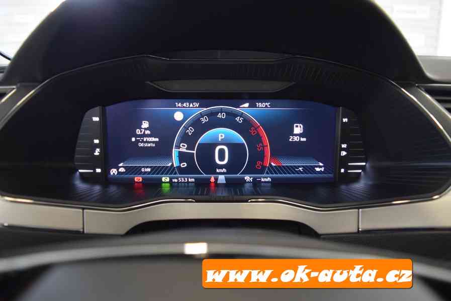 Škoda Superb 2.0 TDI Laurin&Klement DSG LCD 2020-DPH  - foto 29