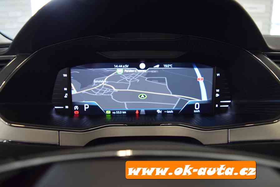 Škoda Superb 2.0 TDI Laurin&Klement DSG LCD 2020-DPH  - foto 30