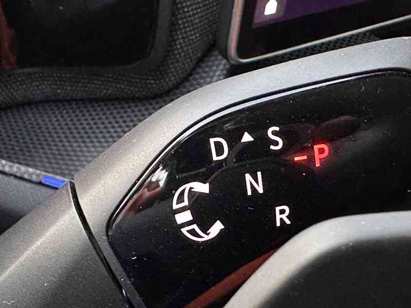 Škoda Kodiaq 1.5 TSI DSG Selection HUD ACC 7m  - foto 17