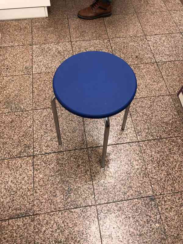 Položka číslo 49 – soubor vybavení lékárny - foto 31