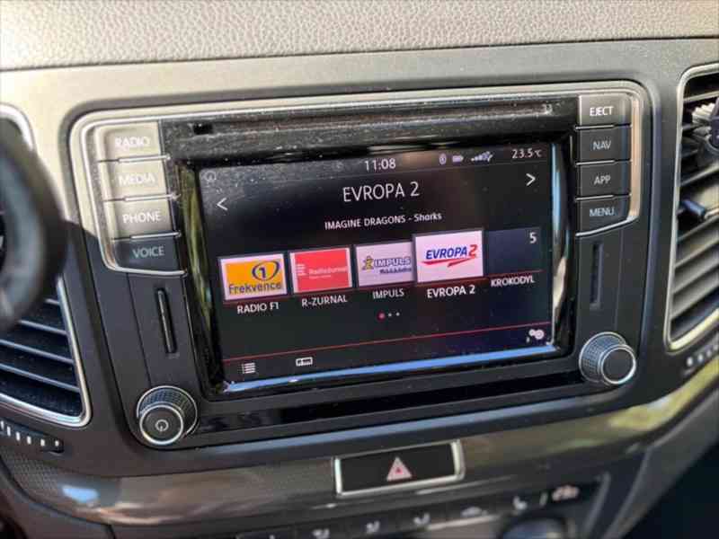 Volkswagen Sharan 2,0   110kw, 150PS; DSG Highline - foto 16