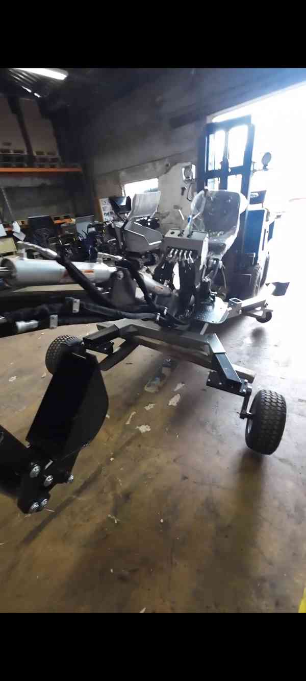 Minibagr Jansen MB-360°  benzínový kráčející bagr NOVÝ - foto 4