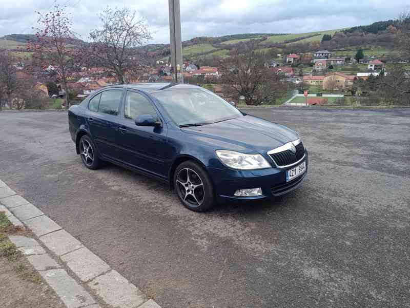 Škoda Octavia 2 facelift liftback 1.6 TDI DSG - foto 6