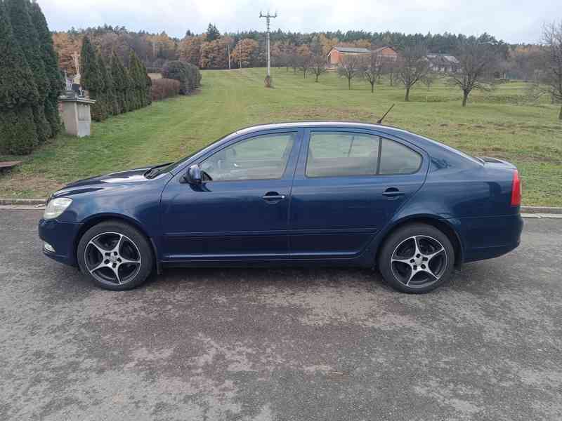 Škoda Octavia 2 facelift liftback 1.6 TDI DSG - foto 2