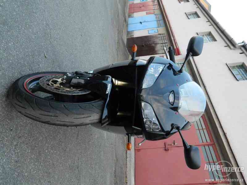 Honda CBR 600 RR - foto 2