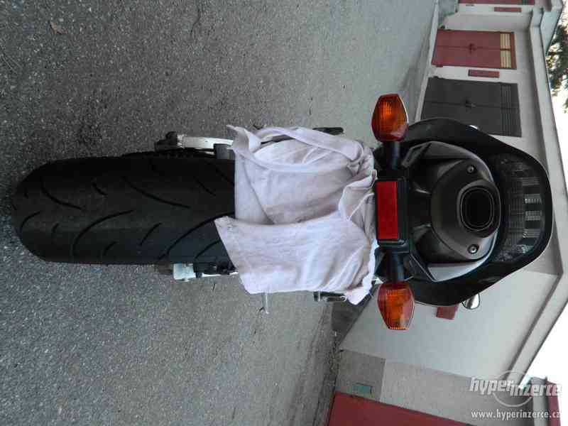 Honda CBR 600 RR - foto 4