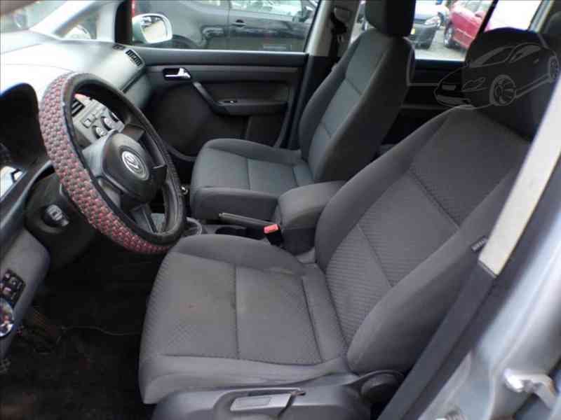 Vw Touran 1,9 TDI 7.MÍST,TAŽNÉ ZAŘÍZENÍ na 1.500 Kg - foto 8