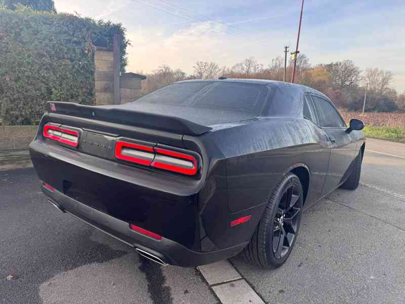 Dodge Challenger 3,6 GT RWD 2021 DPH TOP CENA!!! - foto 6