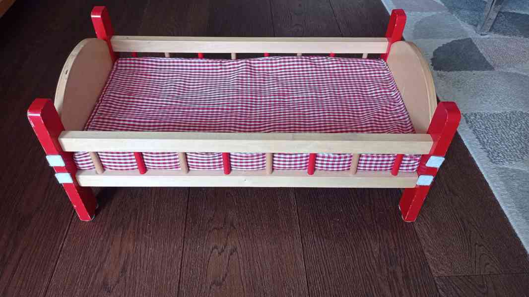 Dřevěná postýlka pro panenku - foto 2