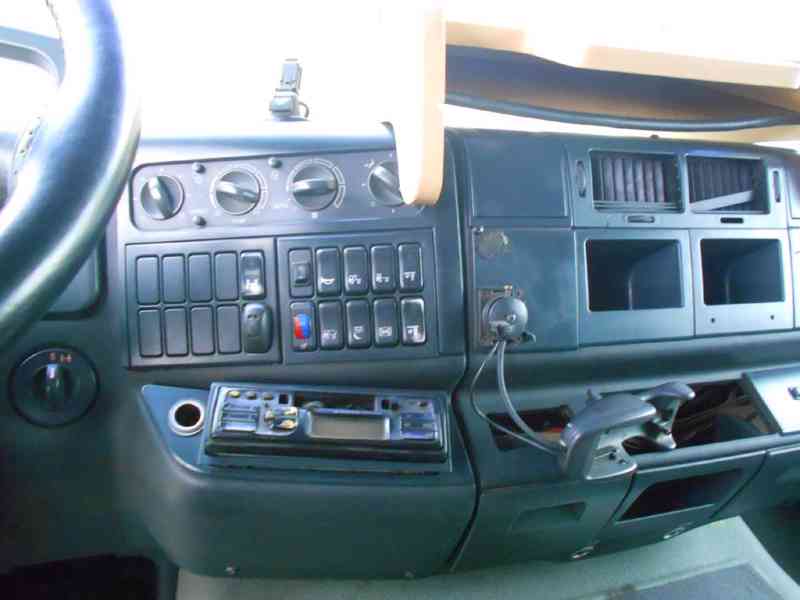 	MAN TGA 410 6x2 - foto 10