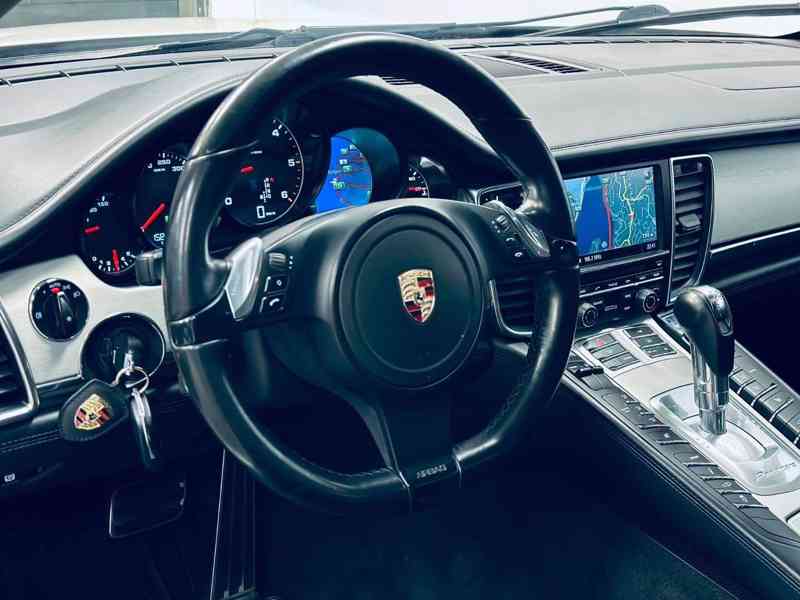 Porsche Panamera - foto 7