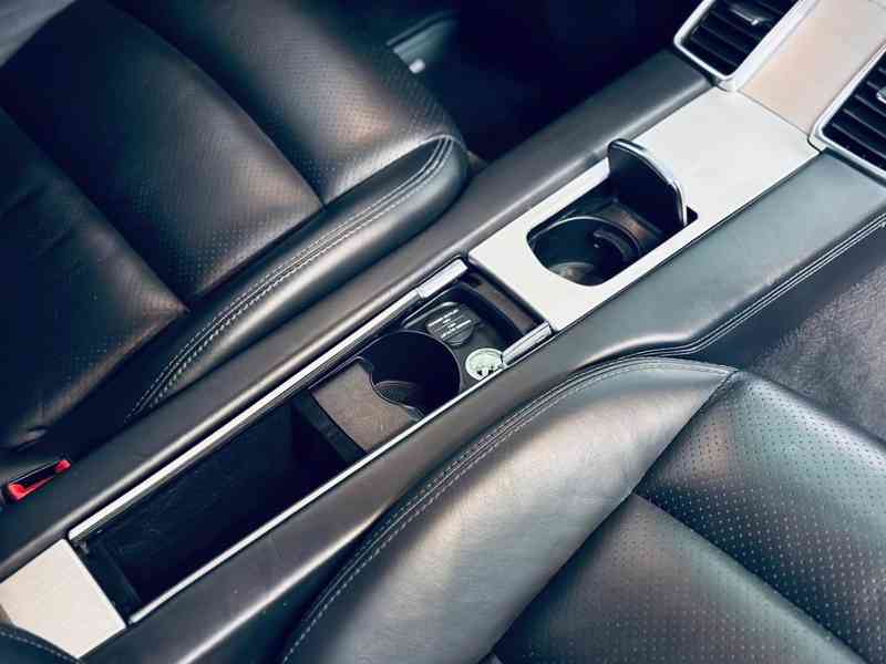 Porsche Panamera - foto 13