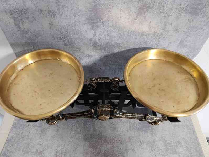 Krásné dvoumiskové váhy se ženou - po renovaci. Neváhejte - foto 2