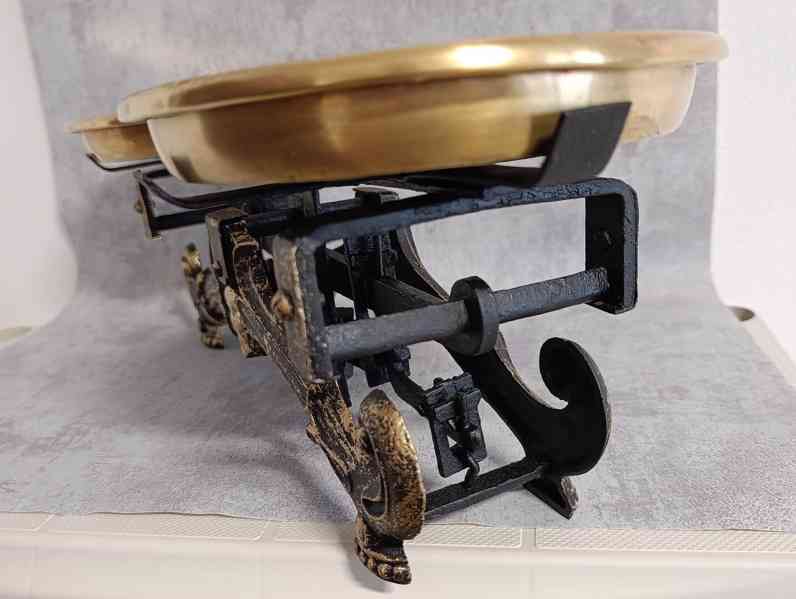 Krásné dvoumiskové váhy se ženou - po renovaci. Neváhejte - foto 7