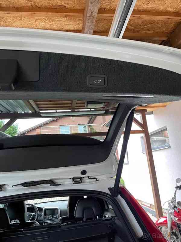 Volvo XC60 2,4 D5 R-DESING 158kW 10/2013 - foto 19