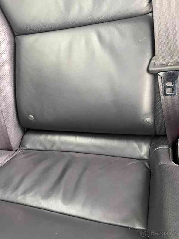 Volvo XC60 2,4 D5 R-DESING 158kW 10/2013 - foto 14