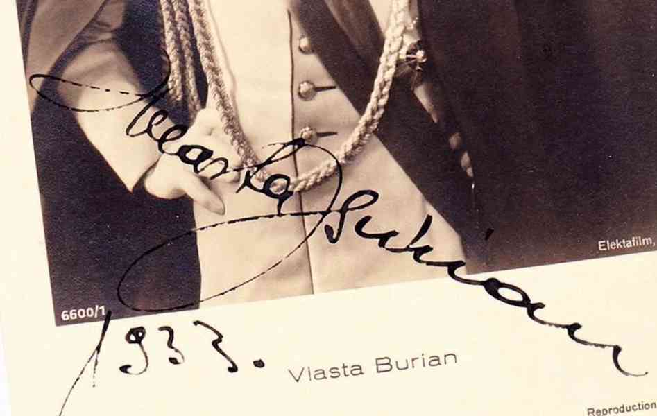Vlasta Burian - autogram na propagační fotografii - foto 2