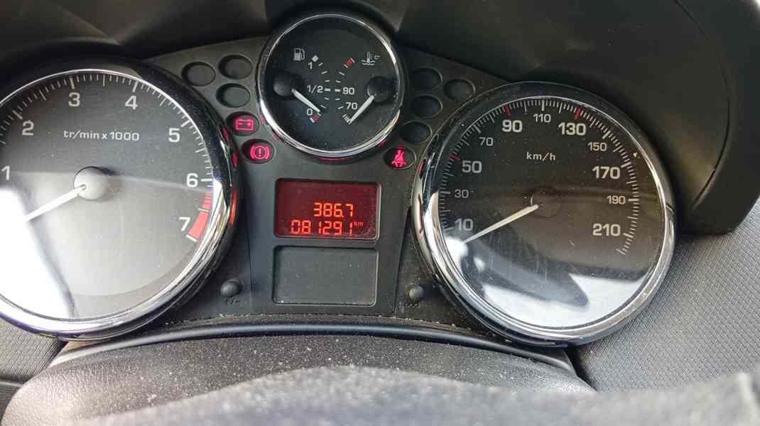 Prodám autobobil - foto 8