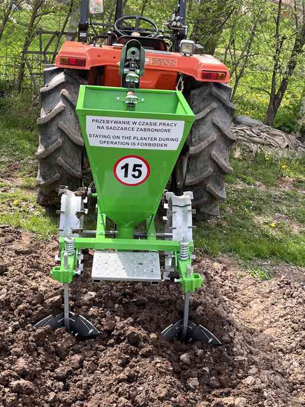 Sazeč brambor BOMET 1Ř za malotraktor - foto 8