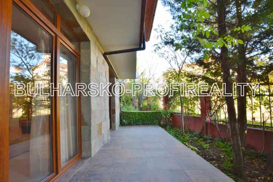 Bulharsko-PROSTORNÝ DVOUPODLAŽNÍ DŮM 4+kk (151 m²)  - foto 6