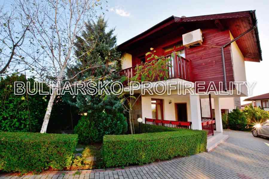 Bulharsko-PROSTORNÝ DVOUPODLAŽNÍ DŮM 4+kk (151 m²)  - foto 2