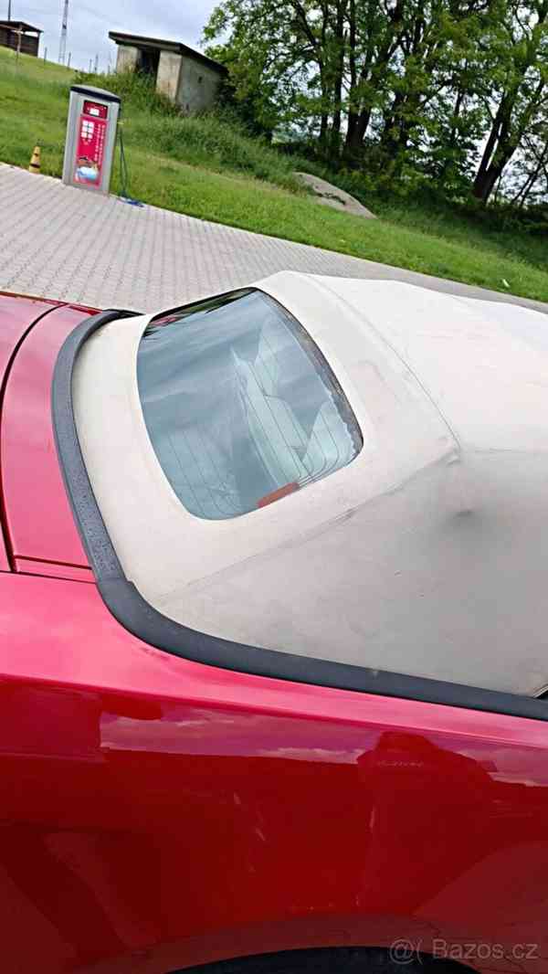 Ford Mustang 3,7 V6, 2011 - foto 7