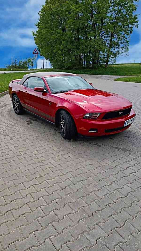 Ford Mustang 3,7 V6, 2011 - foto 4