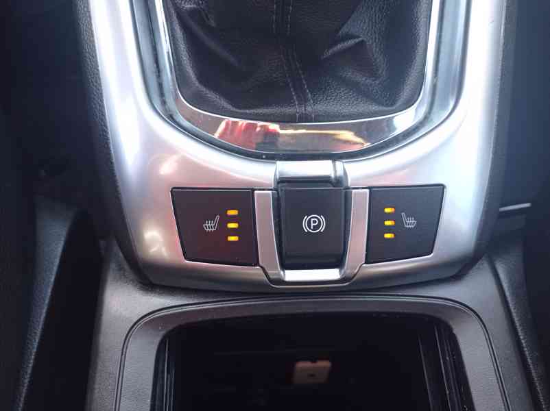 Opel Antara 2.2 CDTi 120kW/Výhřev/1Maj - foto 28