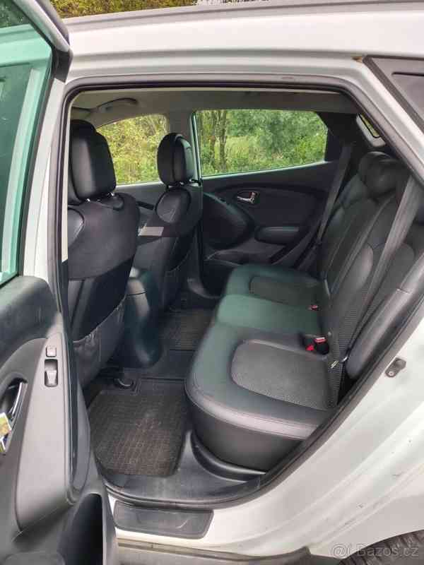 Hyundai ix35 2,0   i benzin 4x4 - foto 4