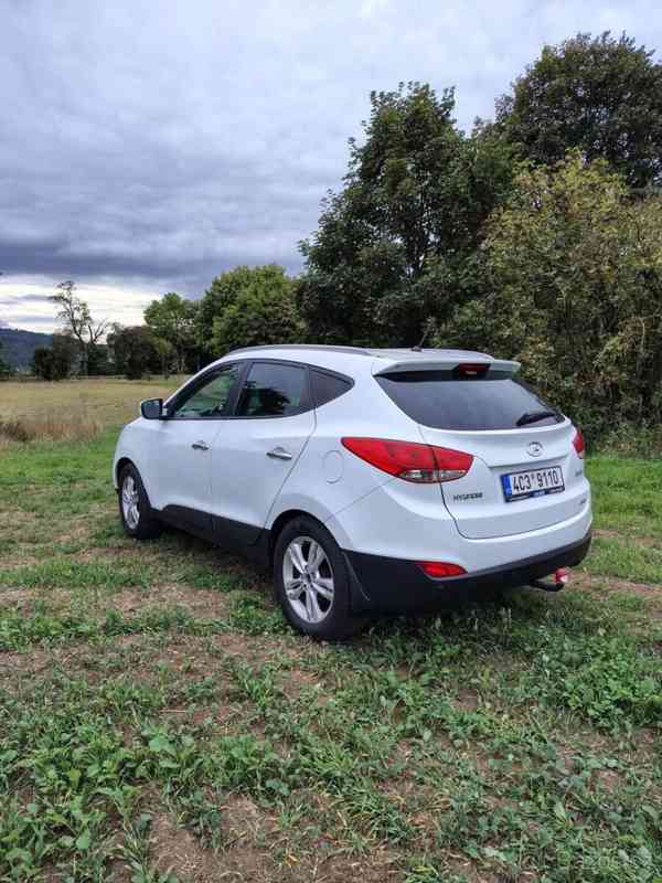 Hyundai ix35 2,0   i benzin 4x4 - foto 3