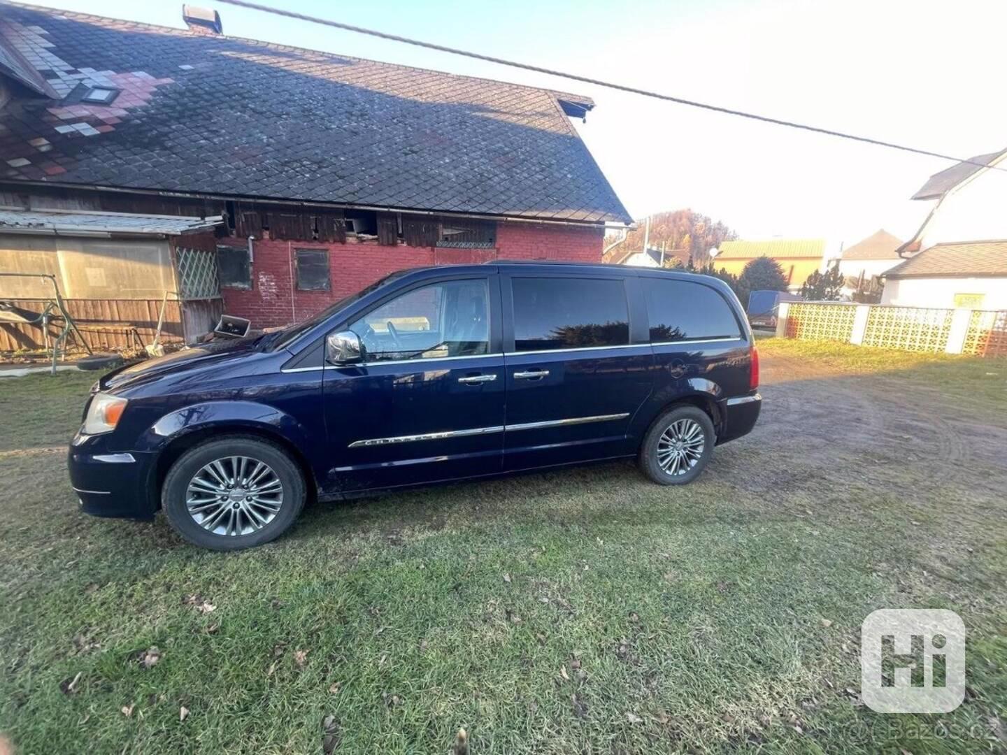Chrysler Town & Country 3,6 - foto 1