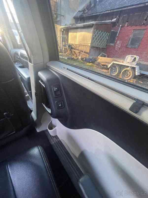 Chrysler Town & Country 3,6 - foto 2